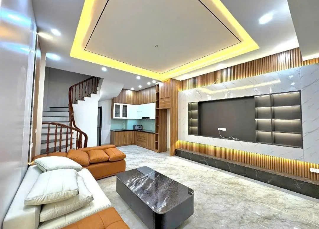 GIẢM SÂU 200TR – NHÀ NGÕ Ô TÔ PHỐ TÂY SƠN6 TẦNG THANG MÁY – 39M² – 13.6 TỶ – THANH KHOẢN CAO