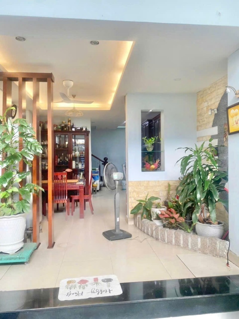 Bán nhà mặt phố đường số 16, Bình Trưng Đông, Thủ Đức, TP HCM, DT 64m2, 5 tầng, giá 7,15 tỷ - Sổ 2