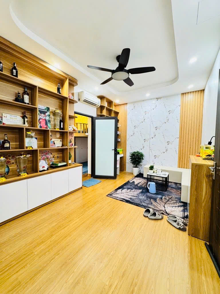 Cần bán Căn hộ chung cư đường Minh Khai, Phường Minh Khai, Diện tích 60m², Giá 3.95 Tỷ