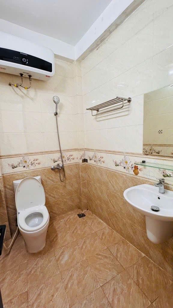 Cần bán Nhà mặt tiền đường Yên Lạc, Phường Vĩnh Tuy, Diện tích 34m², Giá 15.2 Tỷ 3