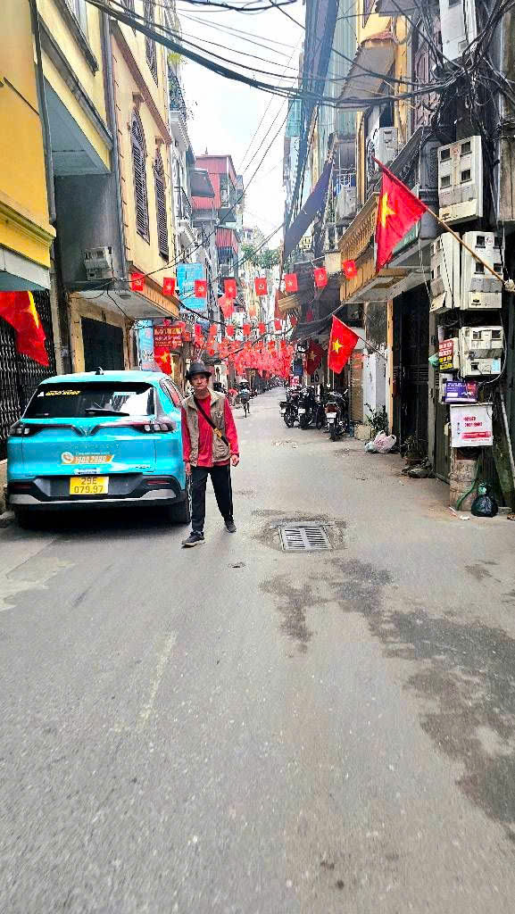 Cần bán Nhà mặt tiền đường Tân Mai, Phường Tân Mai, Diện tích 24m², Giá 3.32 Tỷ 2