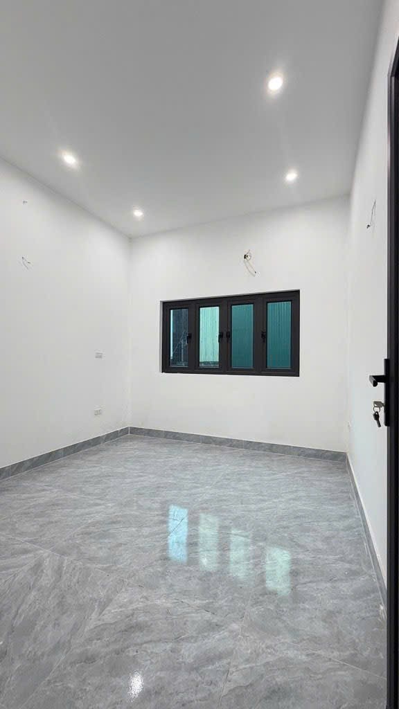 Cần bán Nhà mặt tiền đường Tam Trinh, Phường Mai Động, Diện tích 38m², Giá 8.38 Tỷ 2