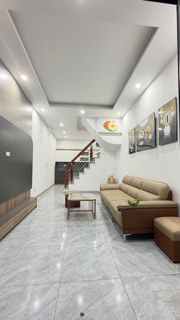 Cần bán Nhà mặt tiền đường Tam Trinh, Phường Mai Động, Diện tích 38m², Giá 8.38 Tỷ 5