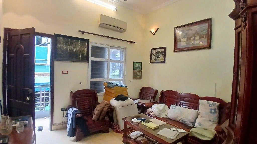 Cần bán Nhà mặt tiền đường Minh Khai, Phường Mai Động, Diện tích 46m², Giá 17.9 Tỷ