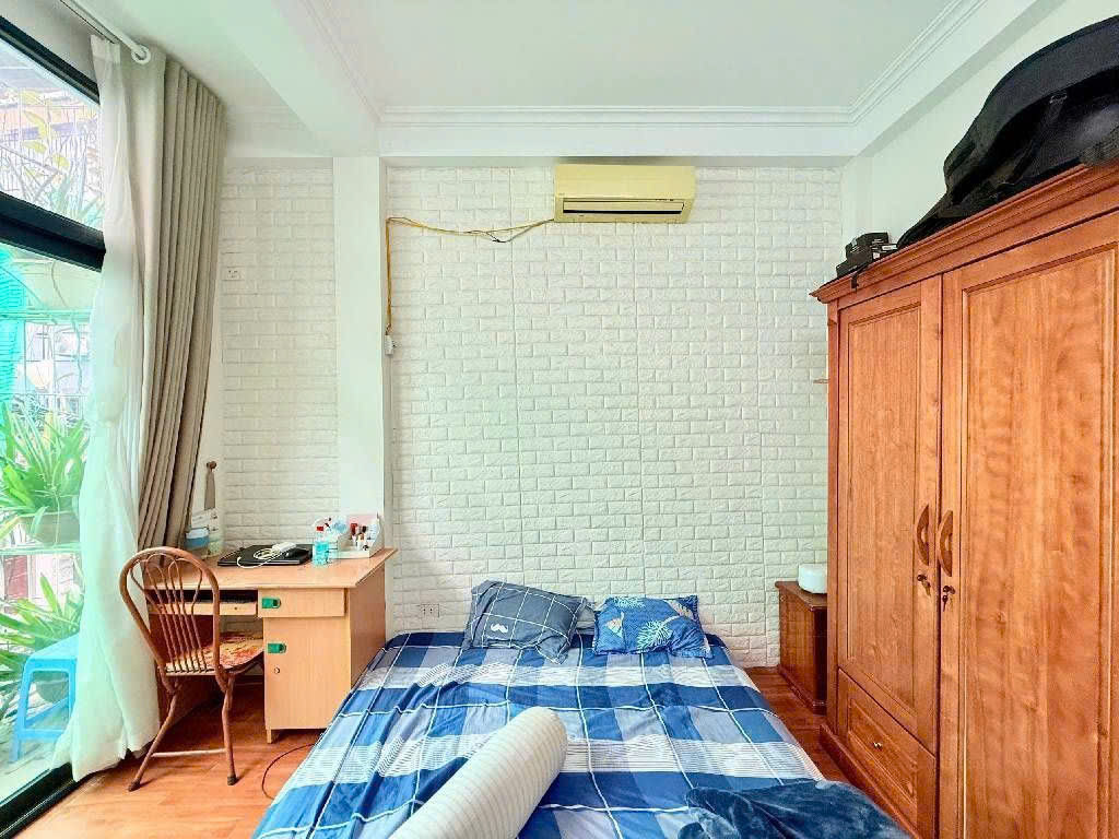 Cần bán Nhà mặt tiền đường Yên Lạc, Phường Vĩnh Tuy, Diện tích 55m², Giá 20 Tỷ 2