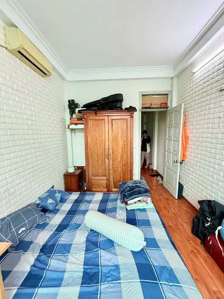 Cần bán Nhà mặt tiền đường Yên Lạc, Phường Vĩnh Tuy, Diện tích 55m², Giá 20 Tỷ 4