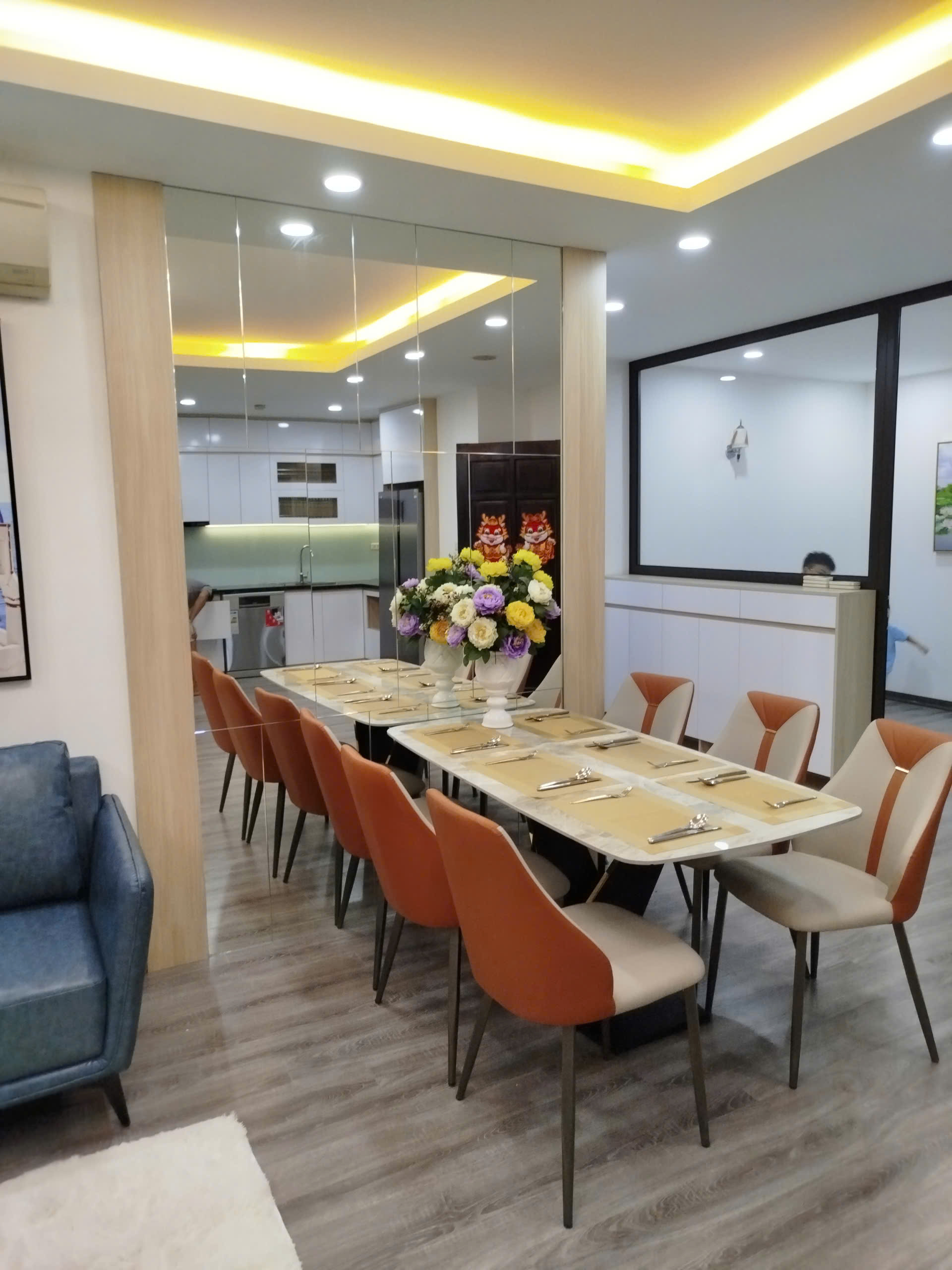 BÁN CĂN 2PN - 86m2 tại 17T Hapulico Complex giá tốt 8.x tỷ 2