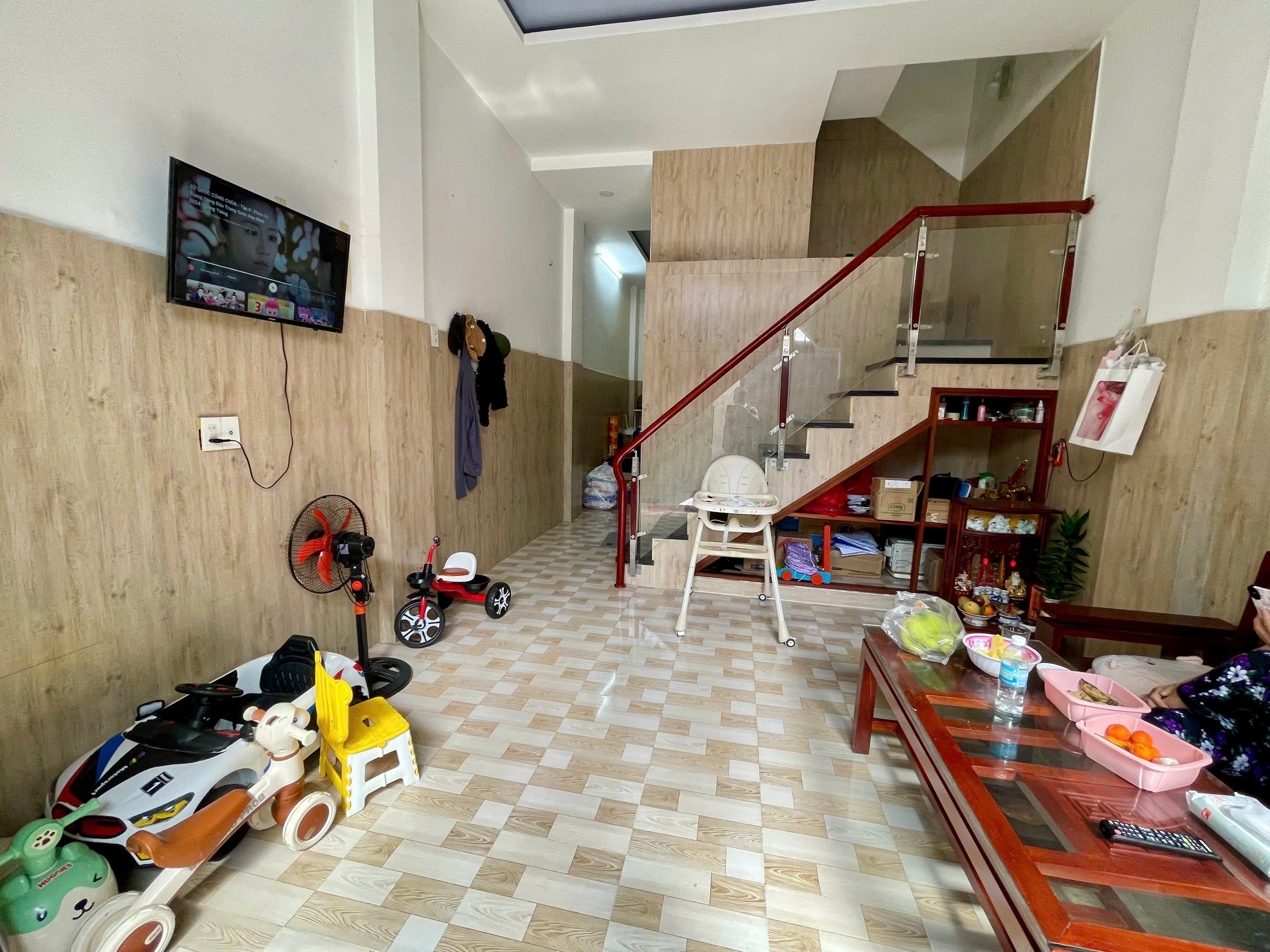 Bán nhà 2 tầng gần biển Vĩnh Nguyên – 45m² – Sổ hồng hoàn công – Giá 3,3 tỷ 2