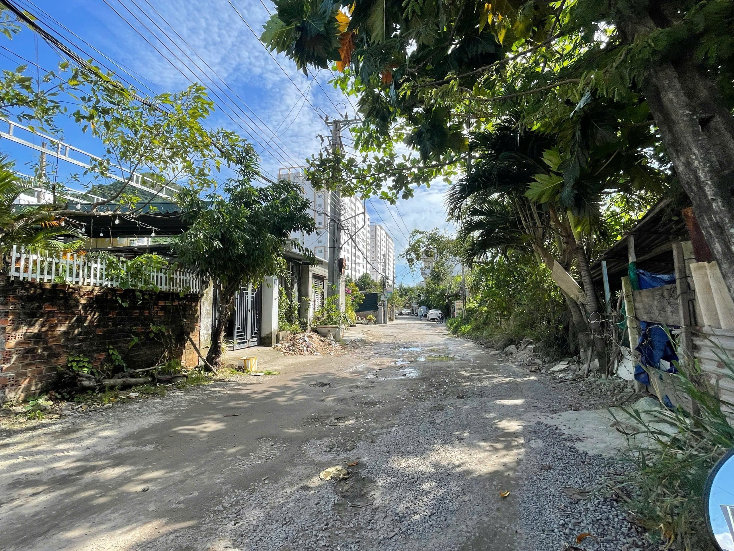 án đất ô tô 4m hẻm Nguyễn Chích – Vĩnh Hòa, cách biển 1km – DT 303m²