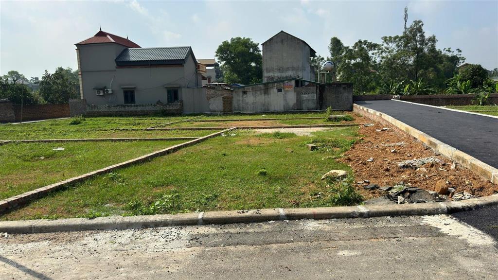 Cần CẦN BÁN GẤP ĐẤT HOÀ LẠC LÕIbán Đất đường Liên Xã, Xã Bình Yên, Diện tích 99m², Thương lượng 3