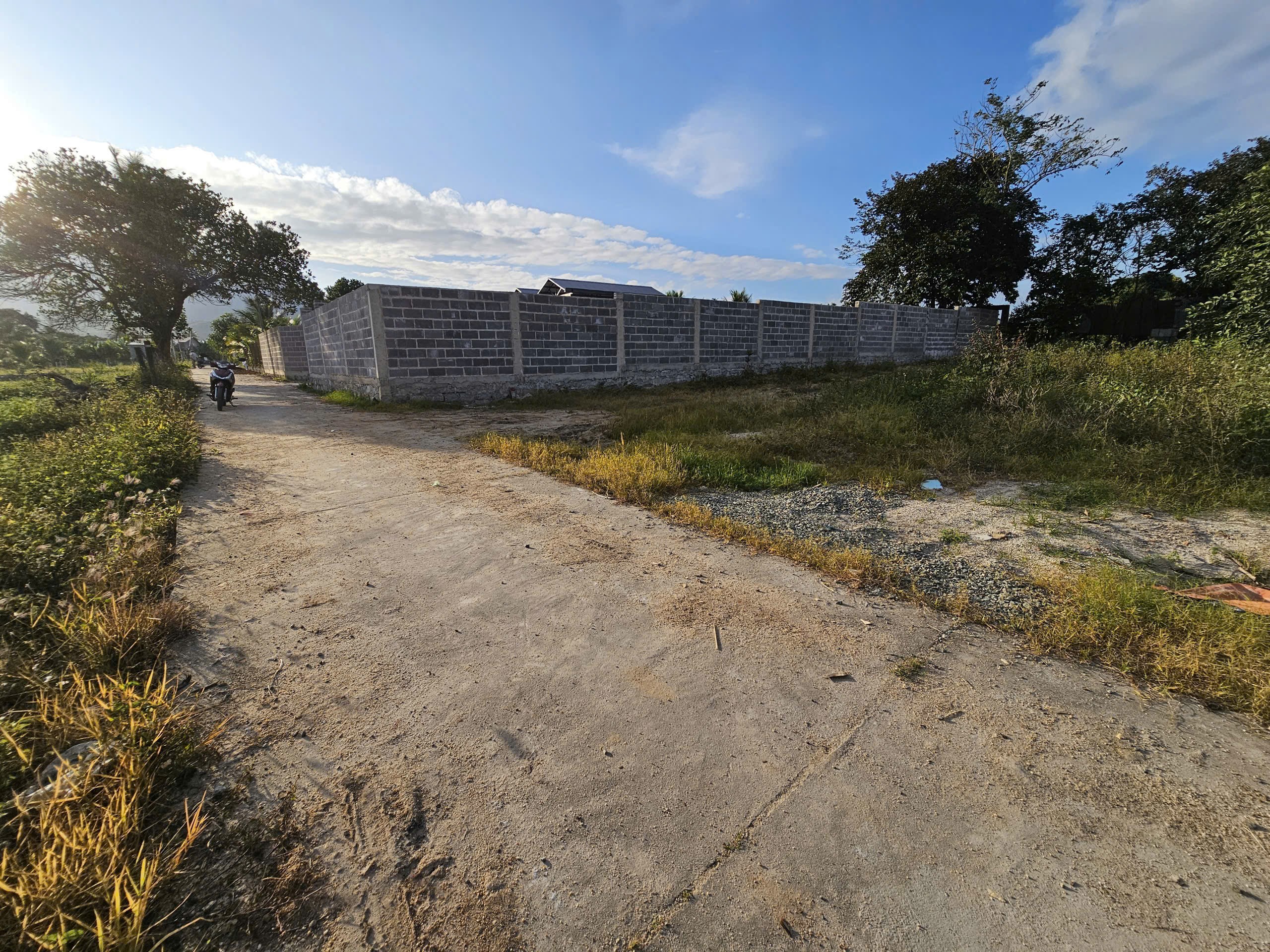 Bán đất Suối Tiên giá rẻ gần Hương Lộ 39 - phù hợp phân lô hoặc xây nhà vườn 2