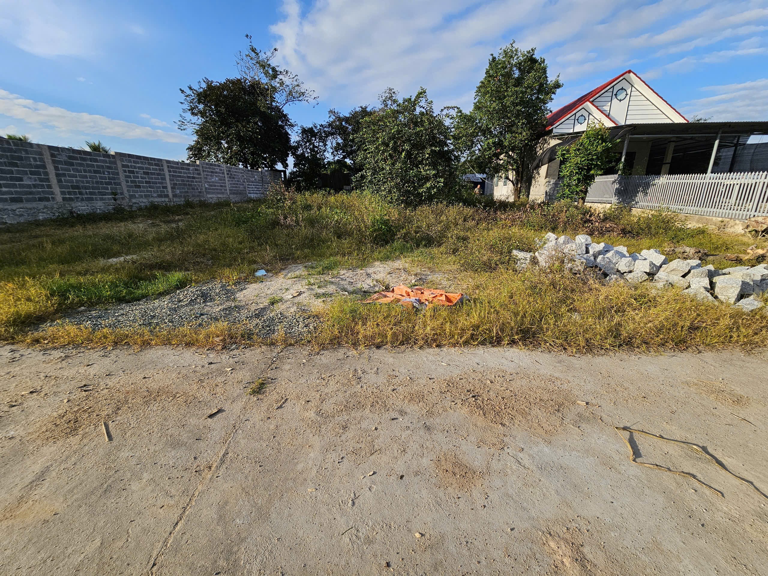 Bán đất Suối Tiên giá rẻ gần Hương Lộ 39 - phù hợp phân lô hoặc xây nhà vườn 4