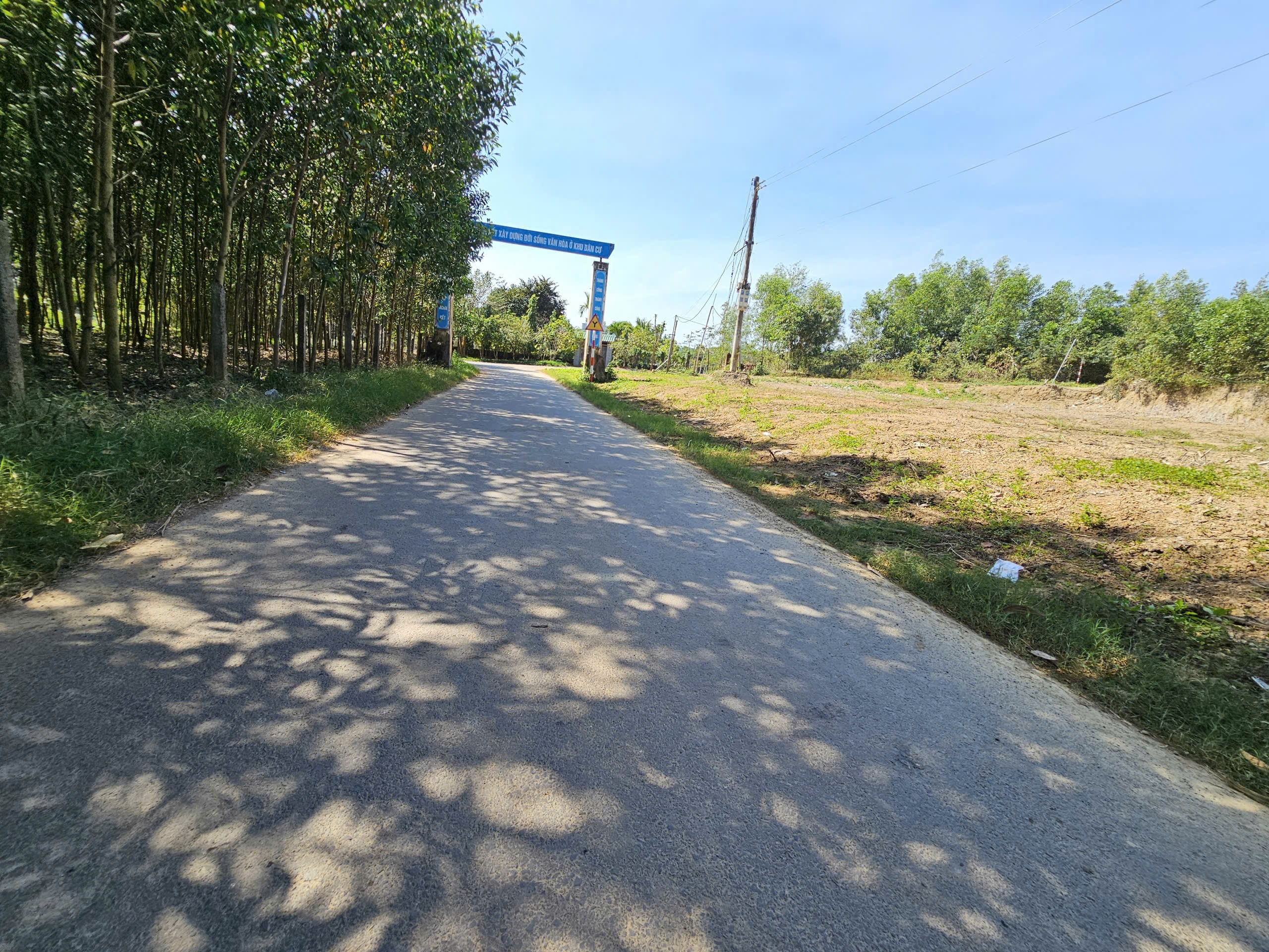 Bán đất Diên Xuân mặt tiền đường nhựa liên xã ngay cổng chào thôn Xuân Tây 3