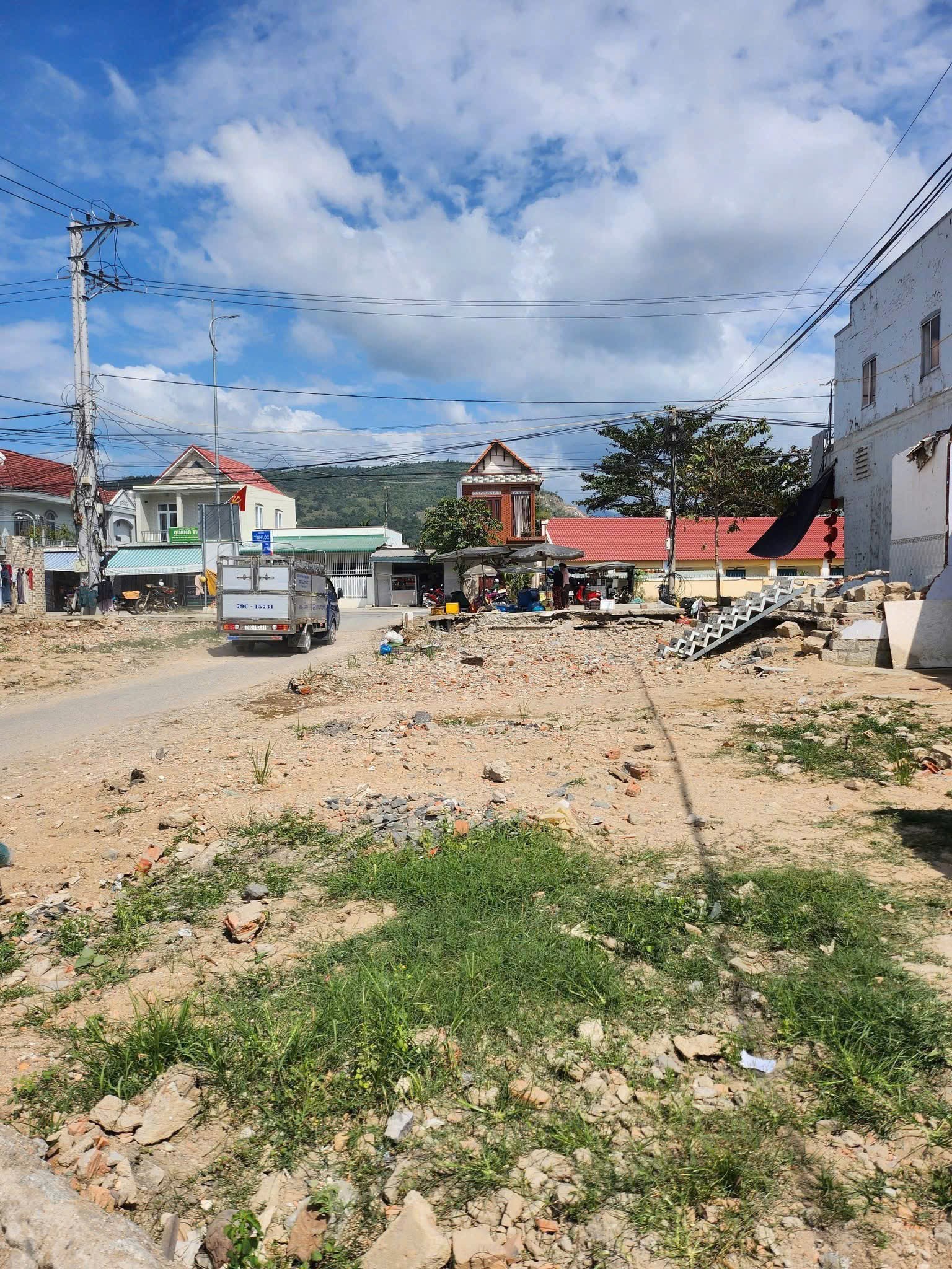 Bán đất Diên Lạc mặt tiền đường Lạc Bình ngay ngã 3 giao với Tỉnh Lộ 2 dân cư sầm uất 3