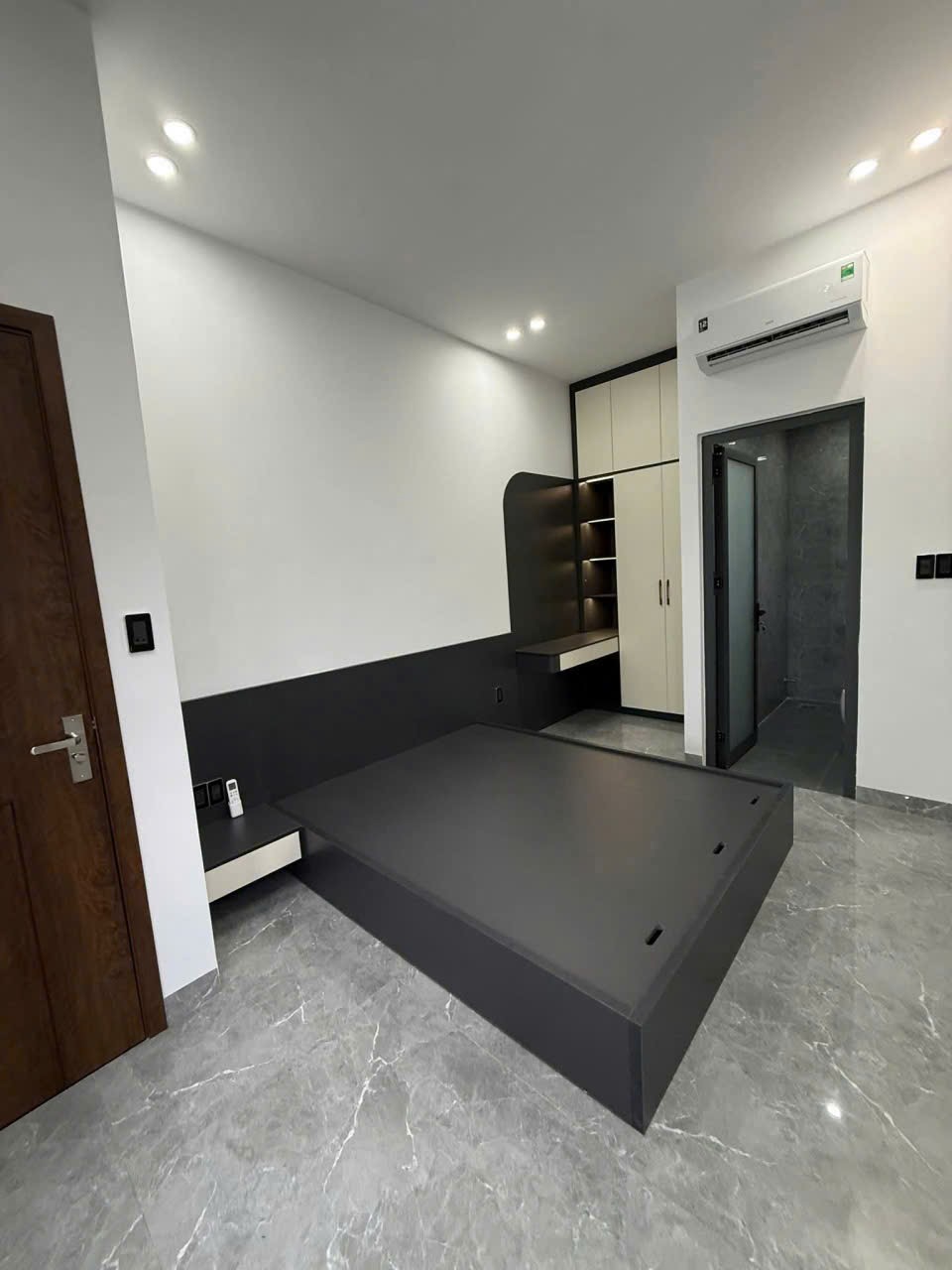 Bán nhà Diên Sơn mới xây full thổ sau nhà thờ Cây Vông tặng nội thất xịn - đường 8m thông 11