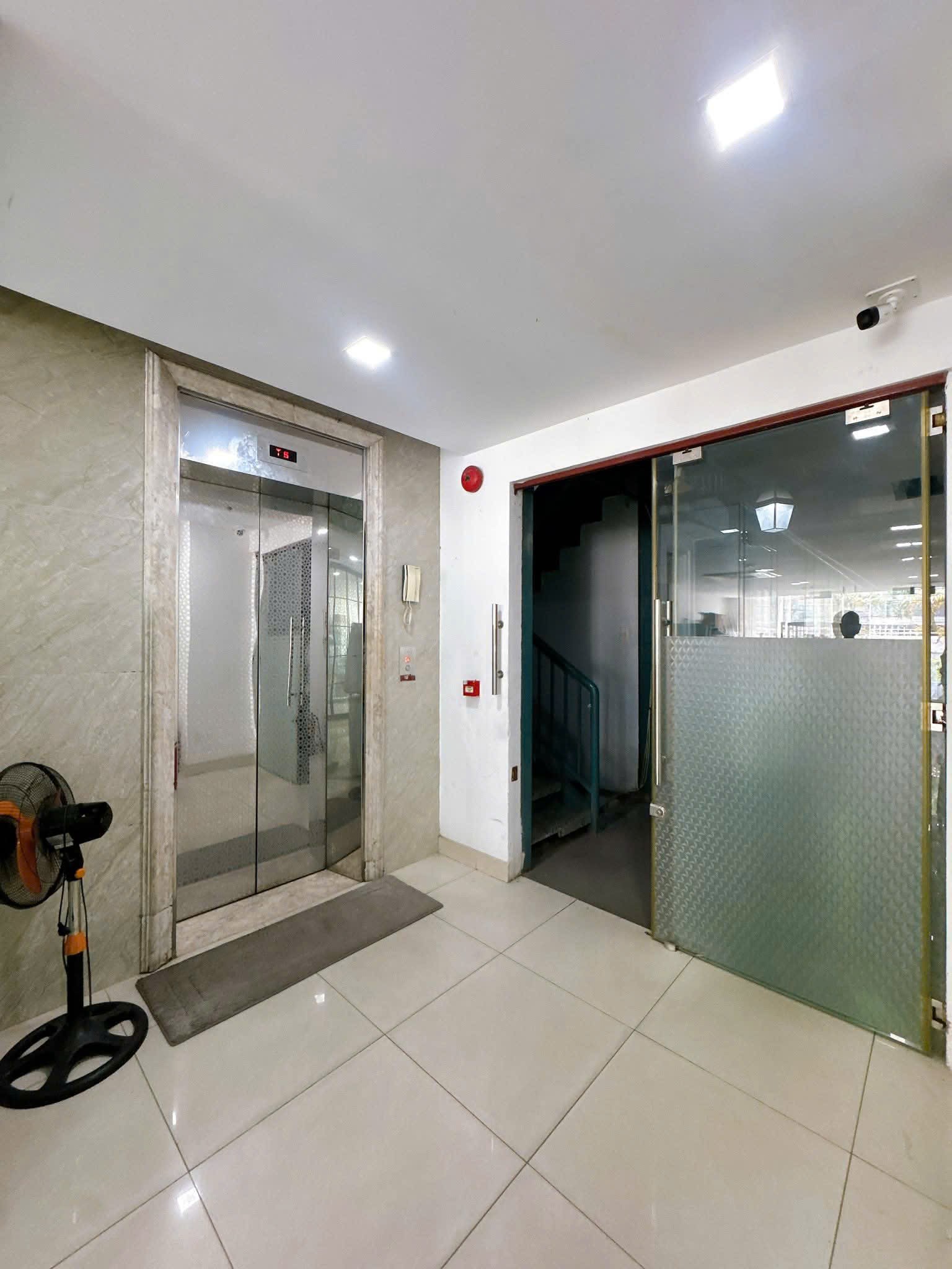 SIÊU PHẨM MT TRẦN BÌNH TRỌNG BÌNH THẠNH - TÒA NHÀ 130m2 9 TẦNG CÓ HẦM 8