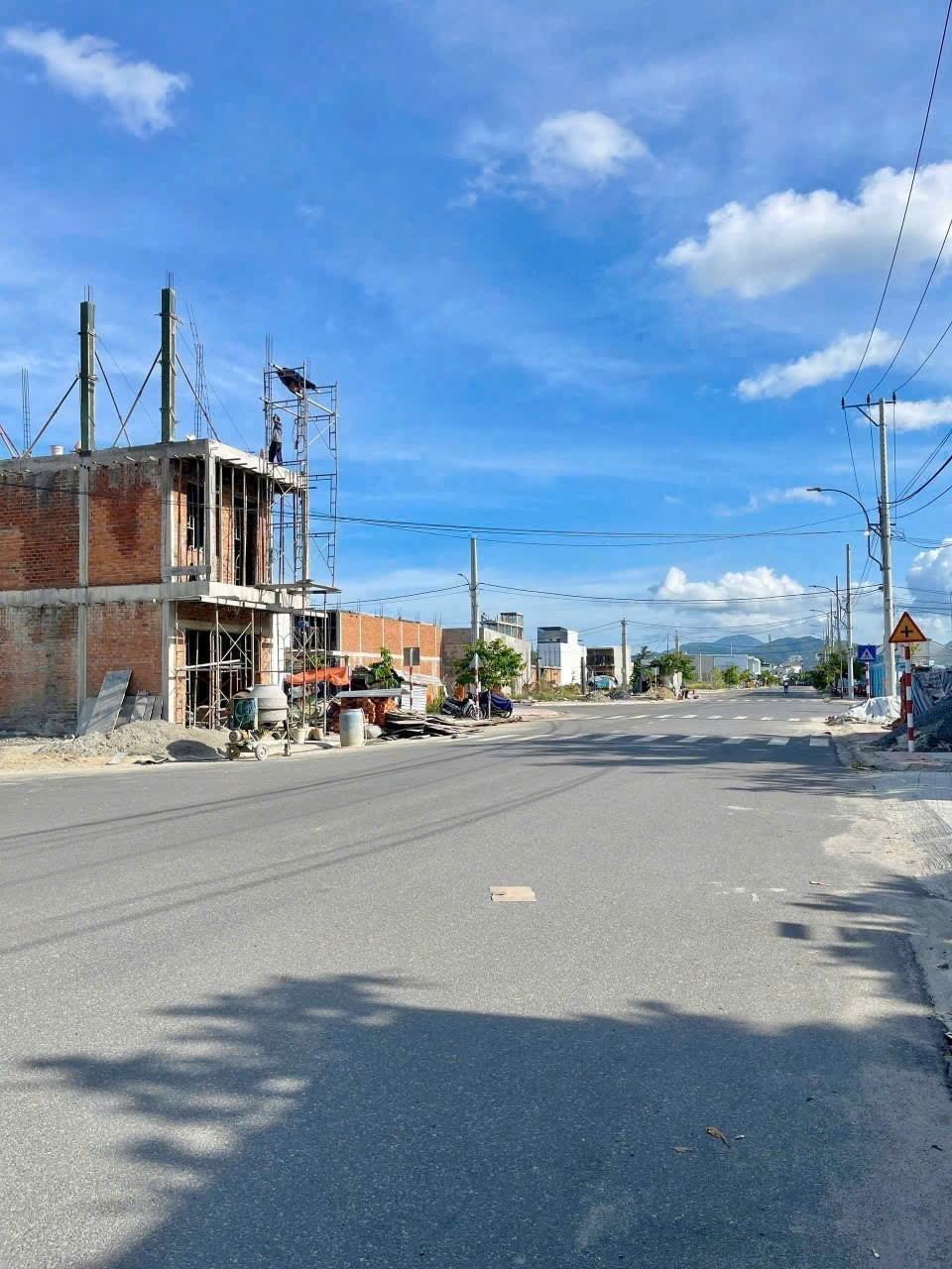 Bán đất tái định cư Ngọc Hiệp - phường Tây Nha Trang mặt tiền đường nhựa rộng 20m