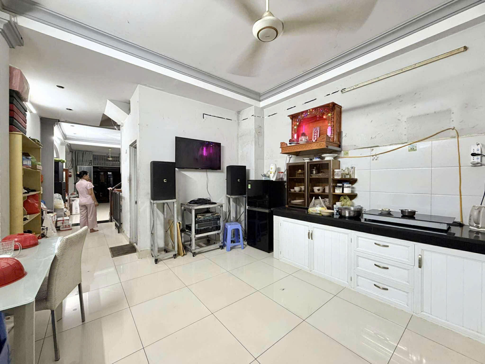 NHÀ BÙI ĐÌNH TUÝ HẺM OTO TRÁNH - 90m2 3 TẦNG - 13.5 TỶ 10