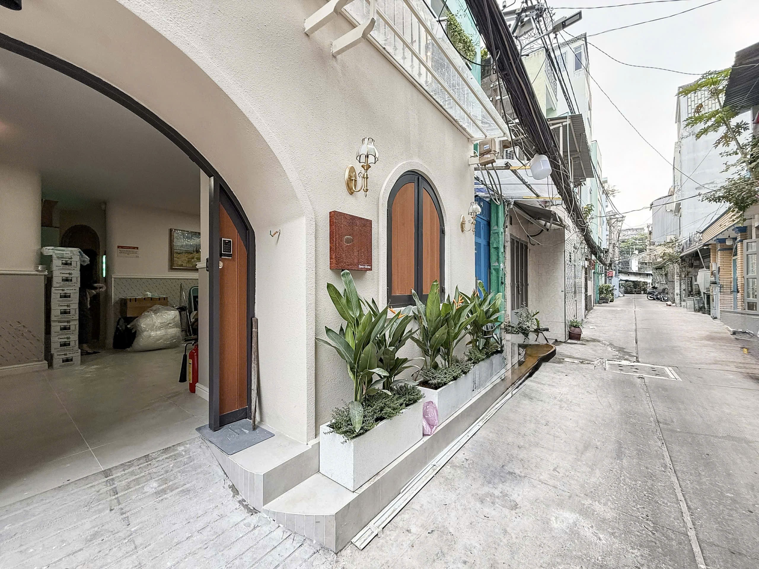 SIÊU PHẨM CHDV NGAY METRO SỐ 2 - CMT8 QUẬN 10 - DOANH THU 100TR/THÁNG 12