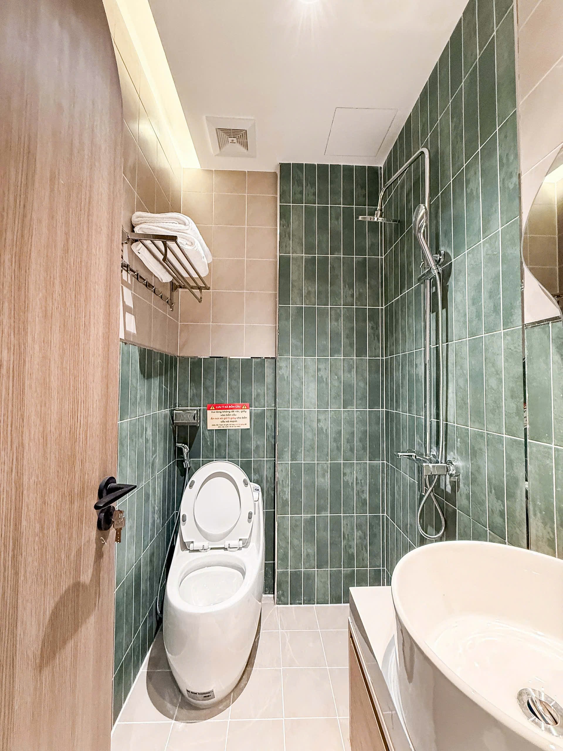 SIÊU PHẨM CHDV NGAY METRO SỐ 2 - CMT8 QUẬN 10 - DOANH THU 100TR/THÁNG 10