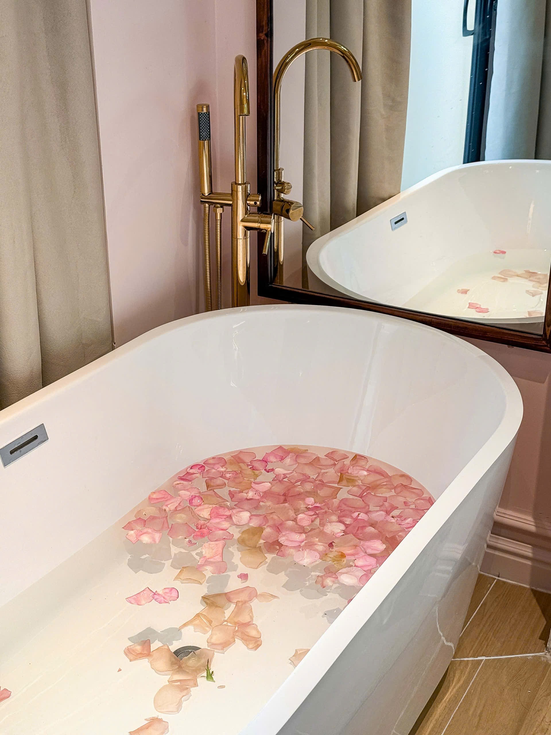 SIÊU PHẨM CHDV NGAY METRO SỐ 2 - CMT8 QUẬN 10 - DOANH THU 100TR/THÁNG 7