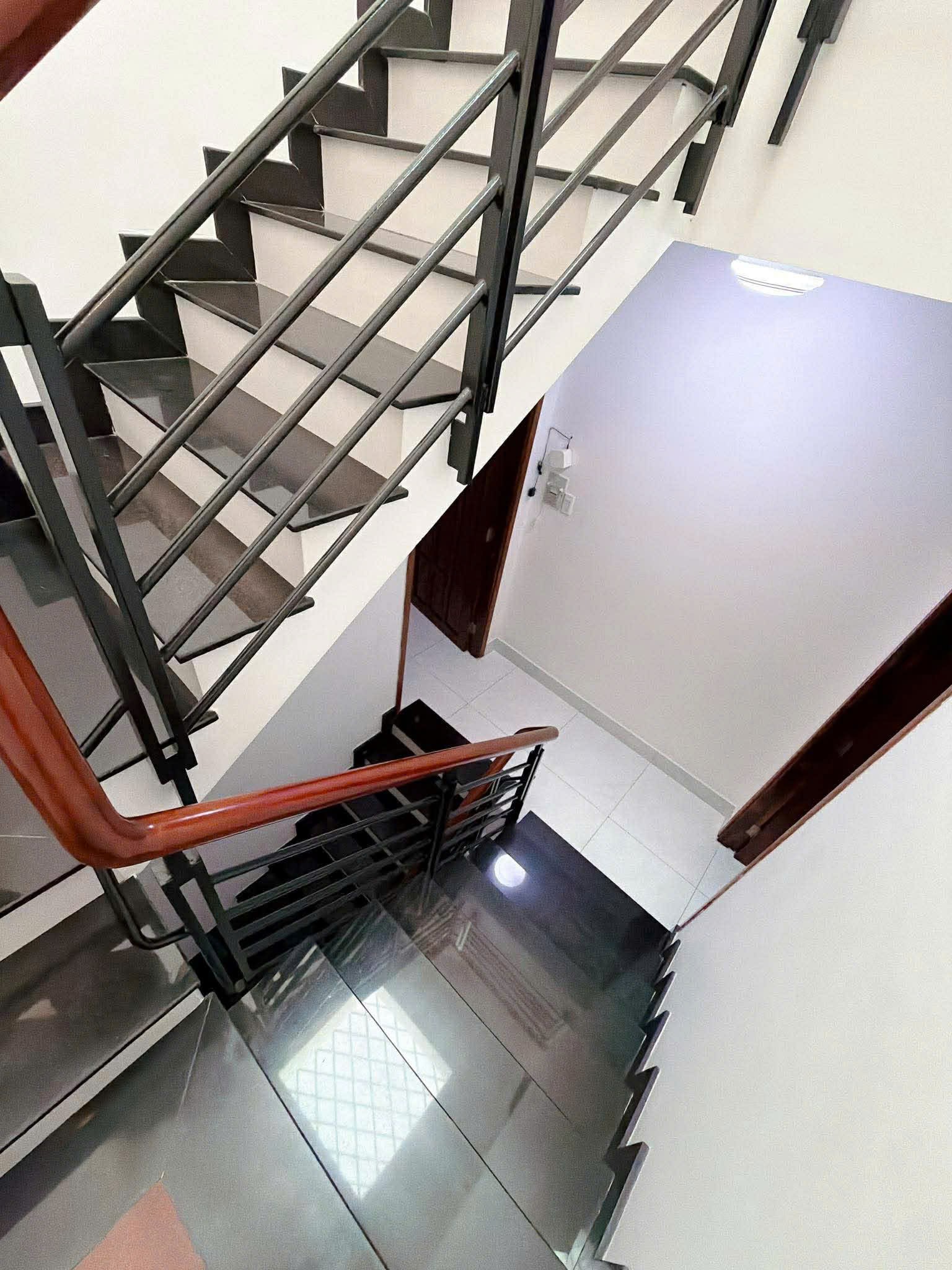 NHÀ ĐẸP HXH HOÀNG HOA THÁM - 4 TẦNG 4PN 60m2 NỞ HẬU - 12.9 TỶ 7