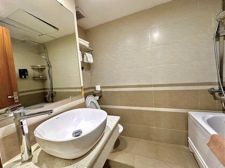 Cho thuê căn hộ 1PN, rộng 40m2 tại Đào Tấn, Ba đình, đầy đủ nội thất hiện đại 4