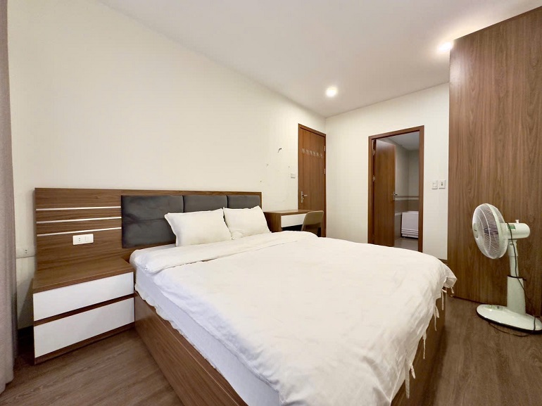 Cho thuê Căn hộ chung cư đường Đào Tấn, Phường Cống Vị, Diện tích 75m², Giá Thương lượng 9