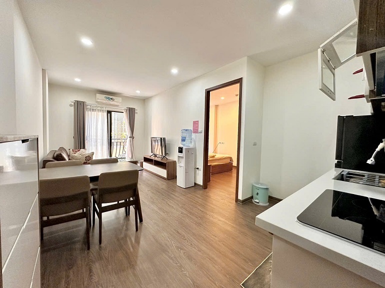 Cho thuê căn hộ 1PN, rộng 40m2 tại Đào Tấn, Ba Đình, đầy đủ nội thất đẹp, hiện đại