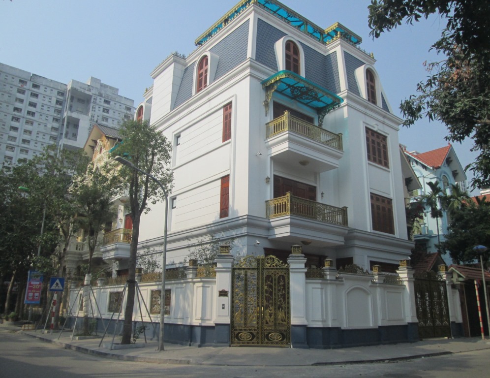 Lô Góc mặt phố Nguyễn Khuyến sầm uất gần hồ Văn Quán 150m2 chỉ 3x tỷ. LH 0989626116