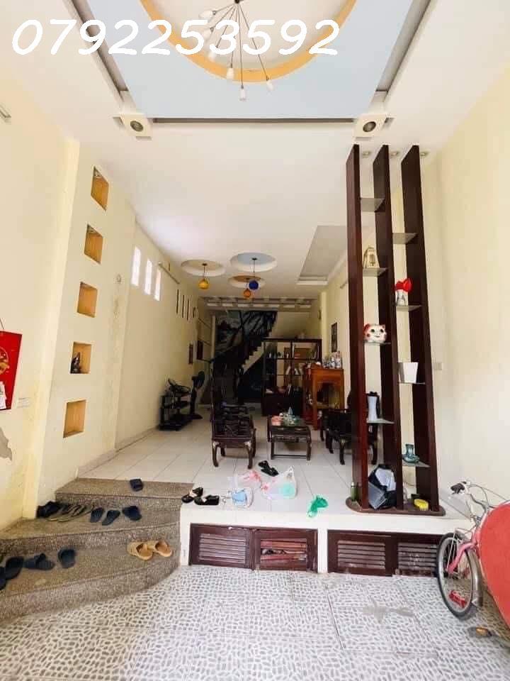 Bán Nhà. Khương Đình . Thanh Xuân 80m x 3T x Mặt tiền 4.3m . Giá 14,5 tỷ 3