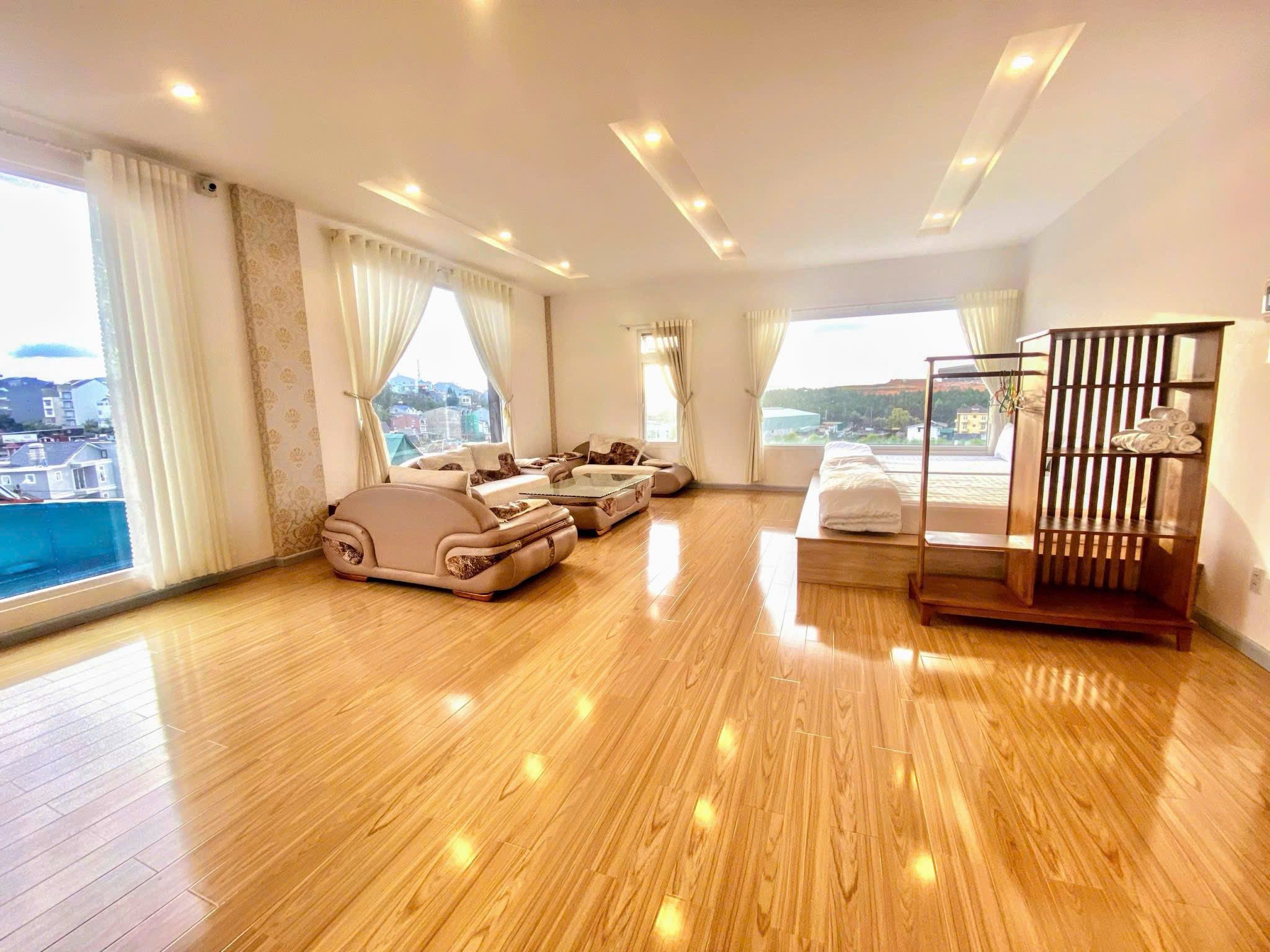 Cần Tiền Giảm Giá Bán Gấp Biệt Thự Sân Vườn 2 Mặt Tiền Đường Lý Nam Đế - Đà Lạt 1000m2 3