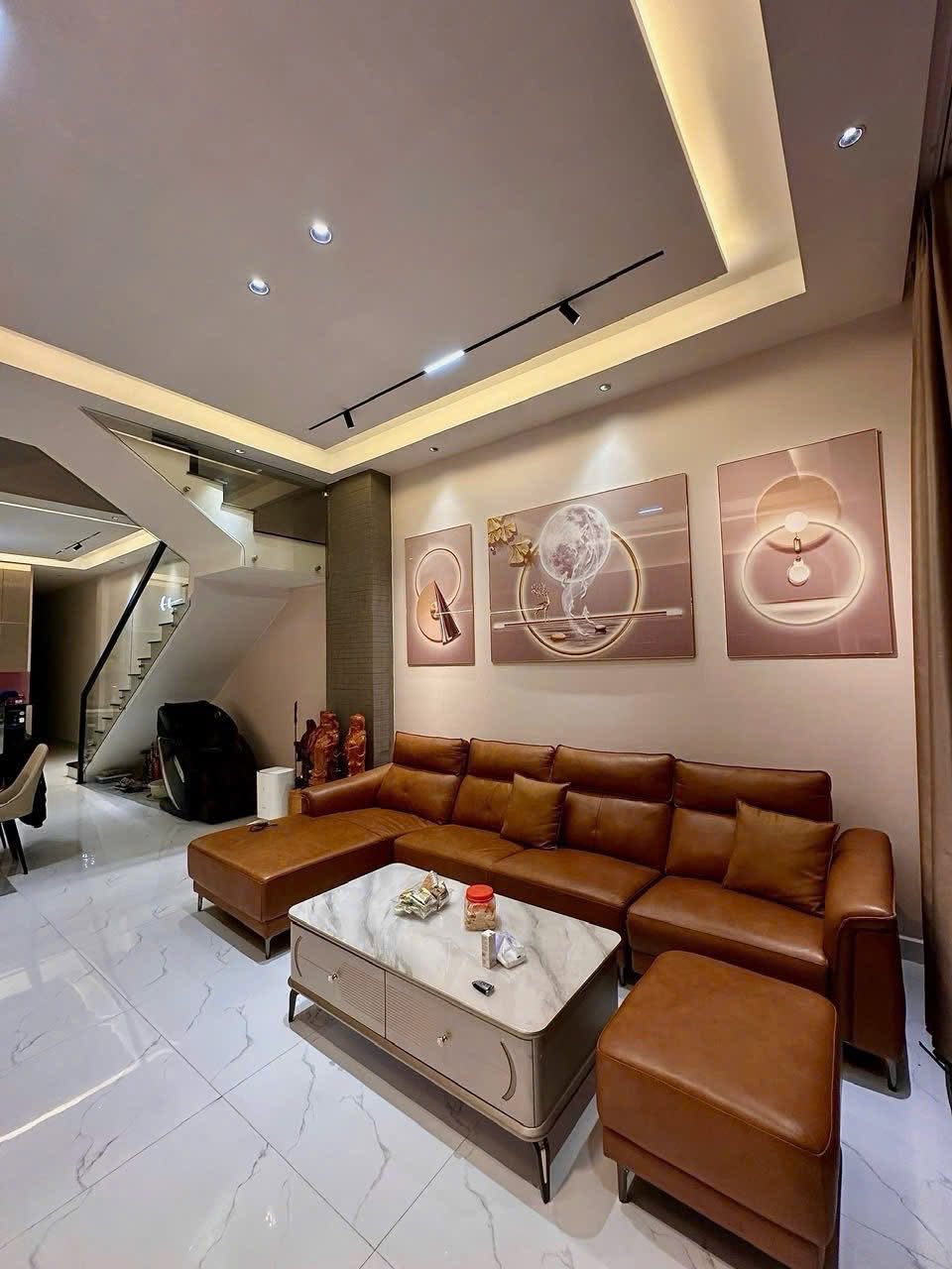 Cần Bán Gấp Nhà Đẹp Đường Mê Linh – P.Lâm Viên – Đà Lạt Giá 11.2 Tỷ 3