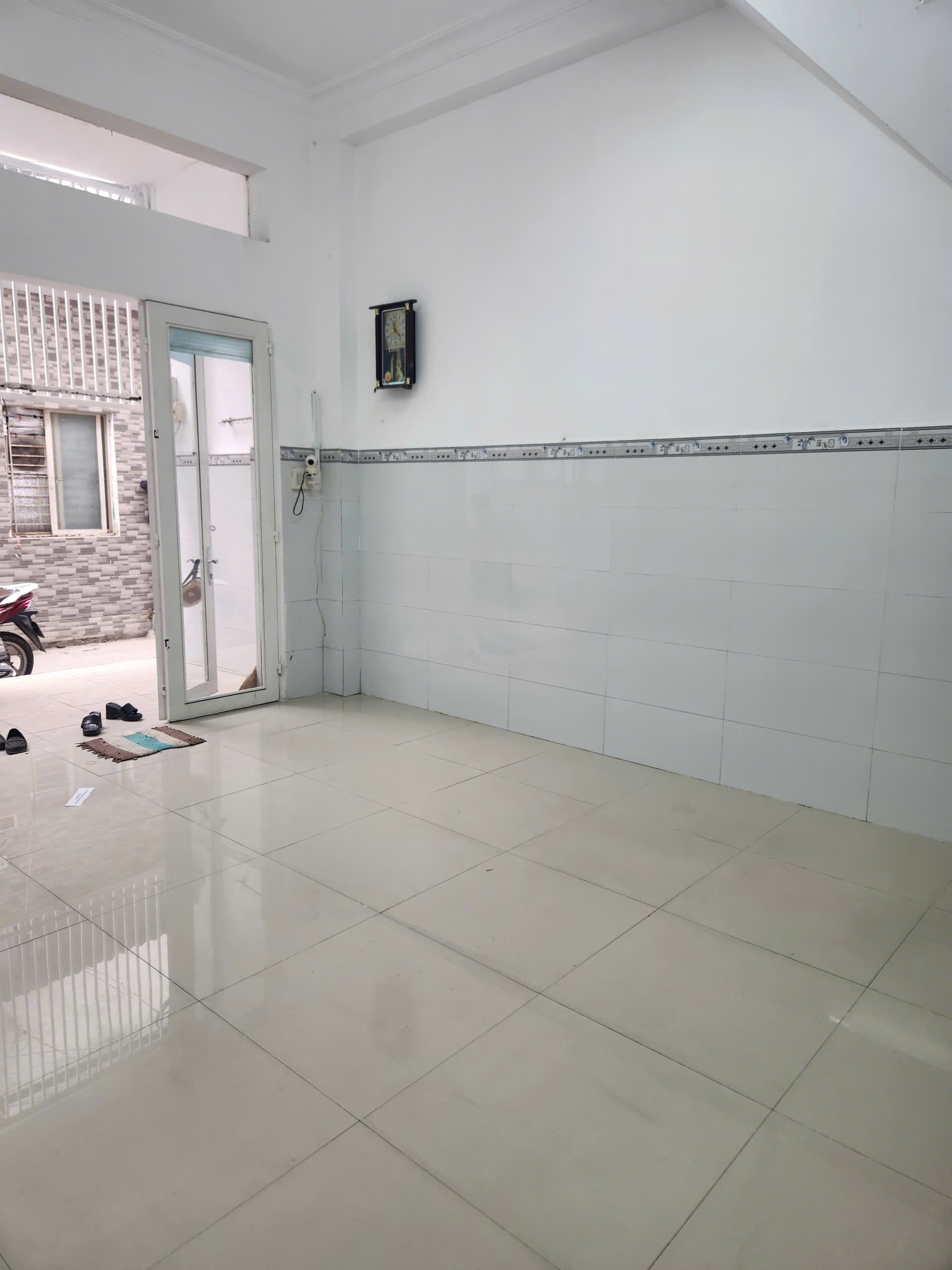 BÁN NHÀ 1 TRỆT 1 LẦU - ĐỐI DIỆN VẠN PHÚC - 48M2 - CHỈ 4 TỶ NHỈNH 2