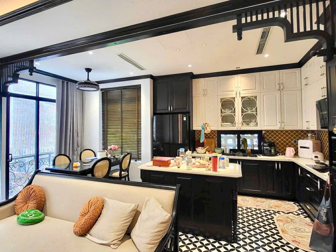 BÁN NHÀ NGUYỄN VĂN CỪ 75M. MẶT TIỀN 5M, ĐƯỜNG 2 ÔTÔ TRÁNH, VỈA HÈ, KINH DOANH. GIÁ 20.5 TỶ 4