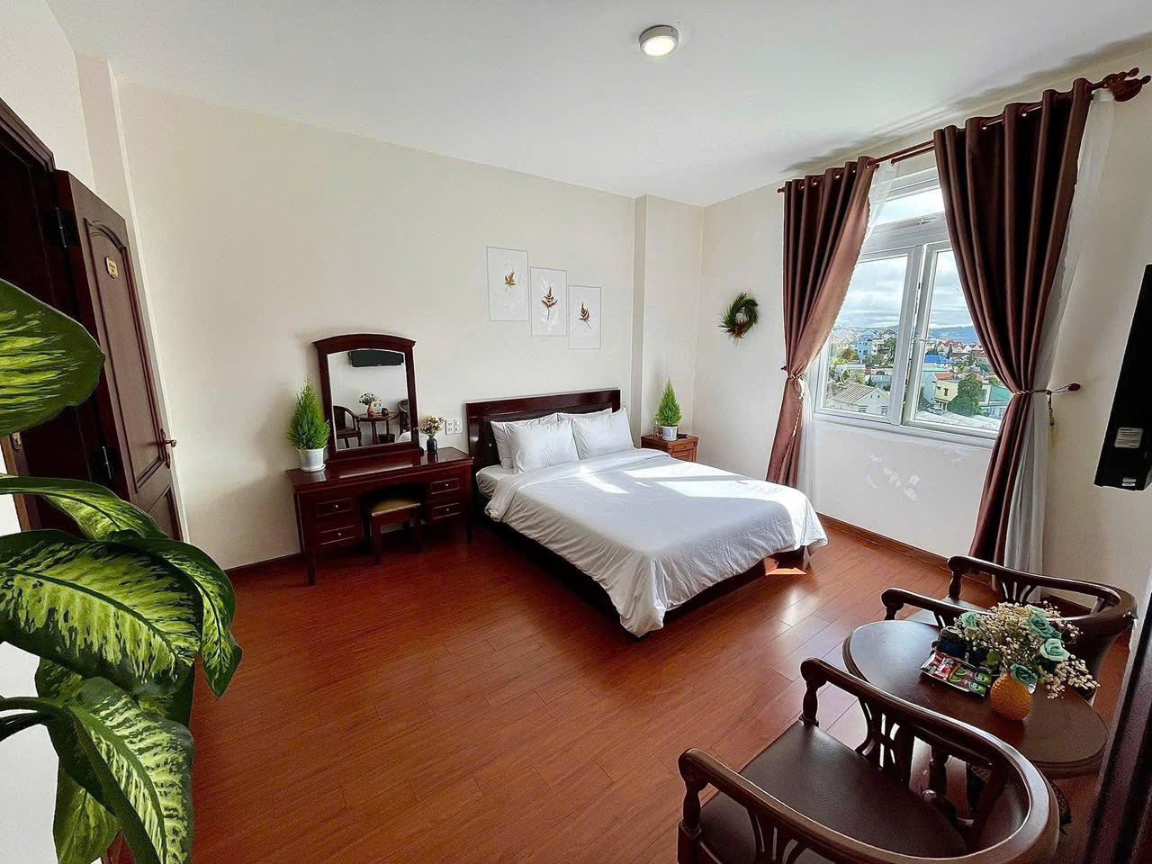 Bán Khách Sạn Vị Trí Đẹp Đầu Đường Nguyễn Trung Trực, Đà Lạt 157m2 3