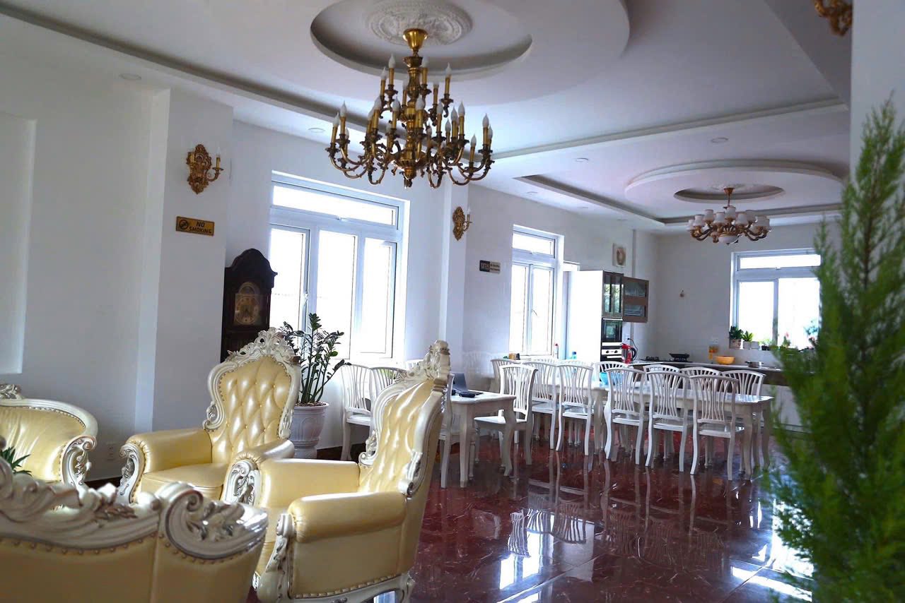 Bán Khách Sạn Vị Trí Đẹp Đầu Đường Nguyễn Trung Trực, Đà Lạt 157m2 2
