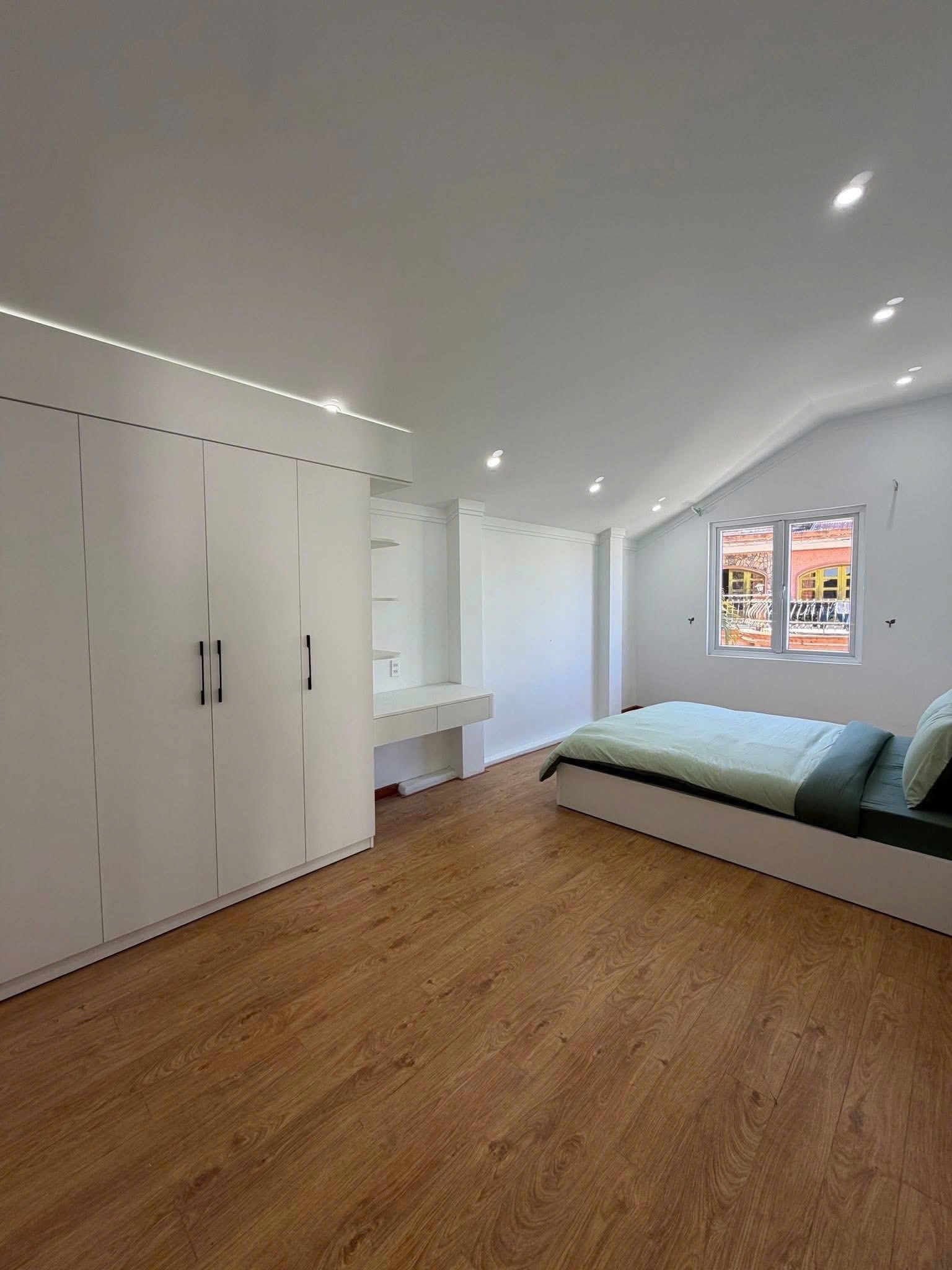 CẦN BÁN NHÀ 2 MẶT TIỀN – TRUNG TÂM ĐÀ LẠT ĐƯỜNG PASTEUR, P.Xuân Hương (P4 cũ)