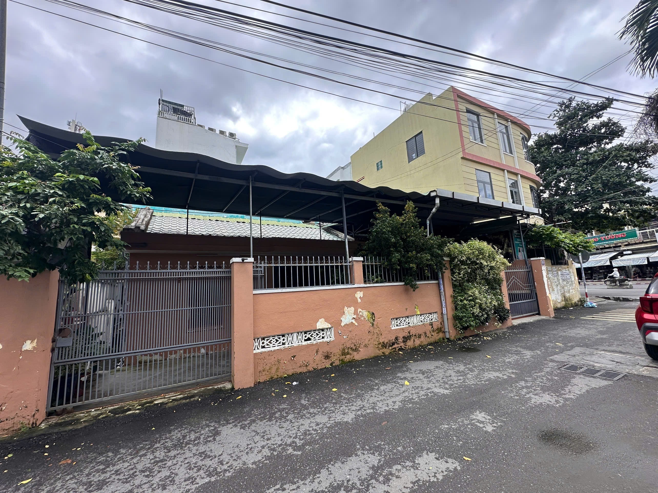 Bán đất tặng nhà MT Phùng Khắc Khoan – Khu Bàn Cờ, gần Lê Hồng Phong – Ngang 14m – Giá 17,2 tỷ 2