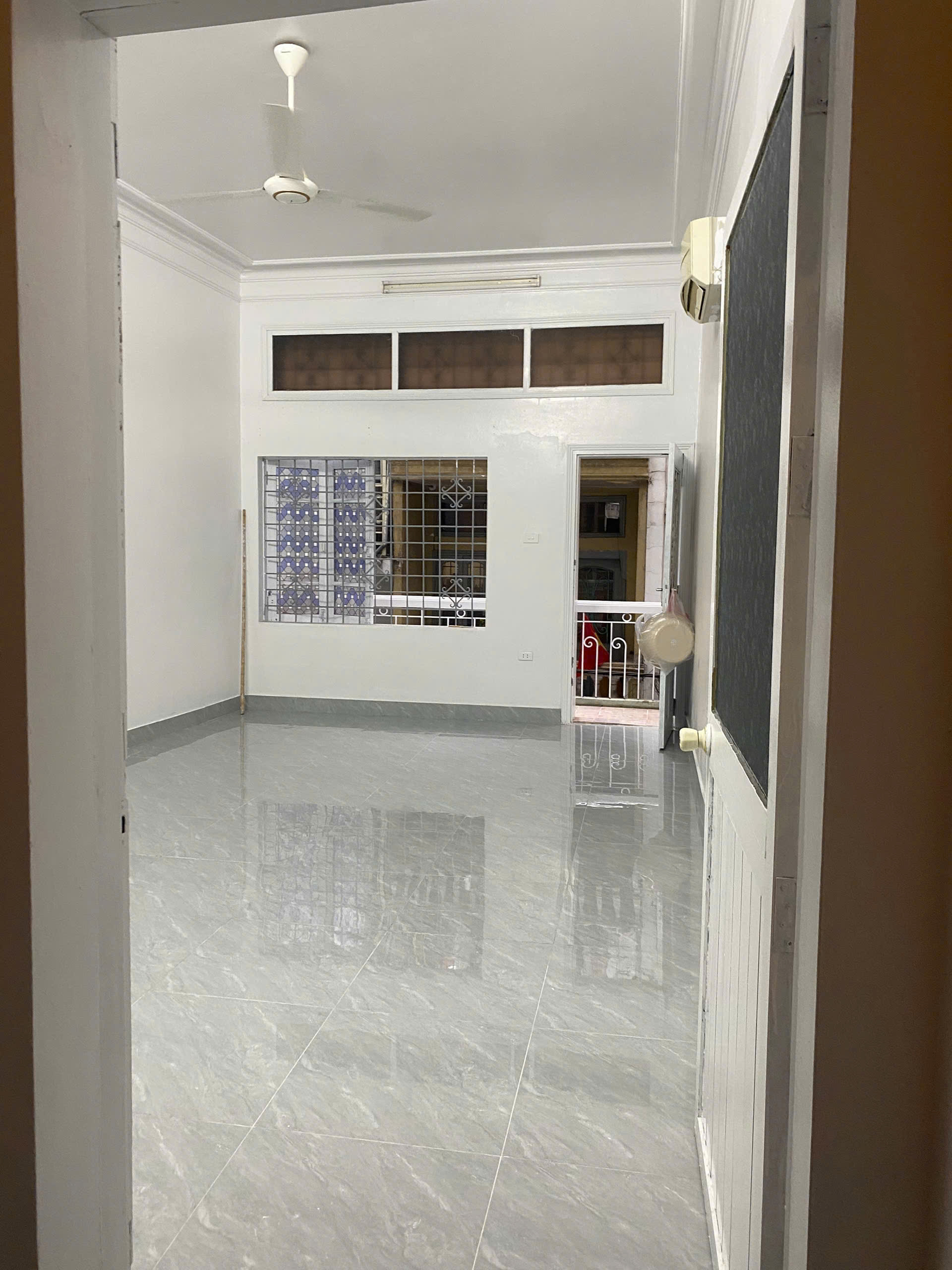 Cho thuê nhà riêng Bạch Mai - Hai Bà Trưng 40m x 4T giá 12TR - NHÀ SẠCH ĐẸP, Ở NHÓM 2