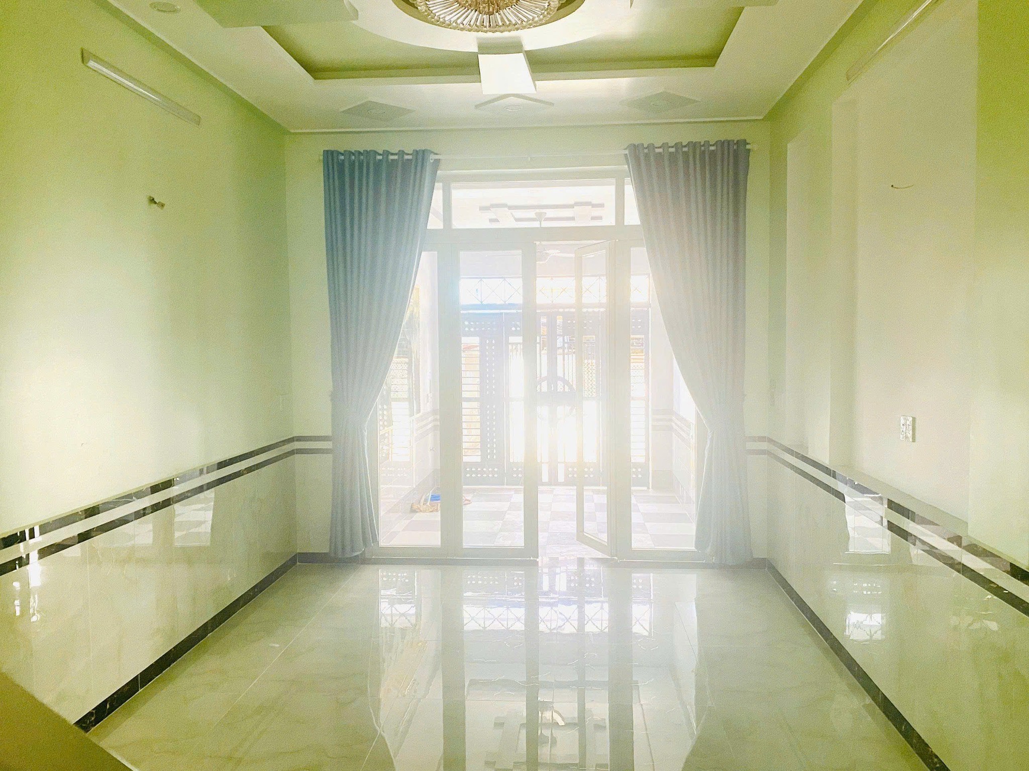 CHO THUÊ NHÀ 3 TẦNG MỚI ĐẸP KHU GIGAMALL- CẦU BÌNH LỢI. 3