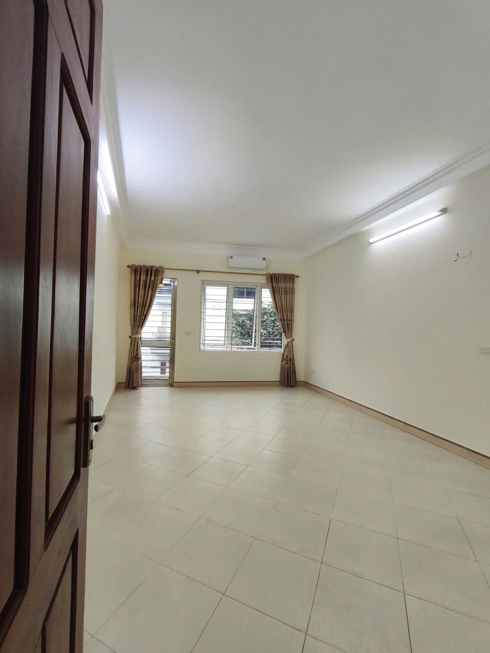 Cần cho thuê nhà riêng ngõ 79 Trần Cung, Hoàng Quốc Việt, Cầu Giấy 40m x 4T giá 11.5tr 2