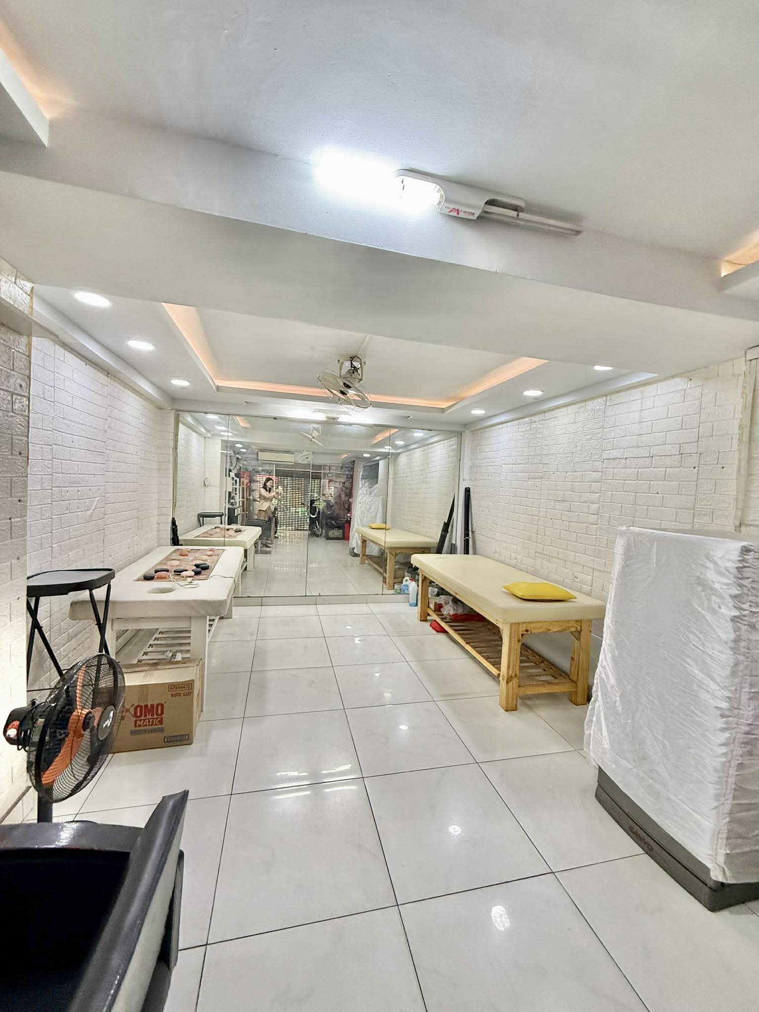 NHÀ HẺM XE TẢI THÔNG 7 PN - NGUYỄN XÍ - 81m2 NGANG KHỦNG 7.4m - 15.9 TỶ 4