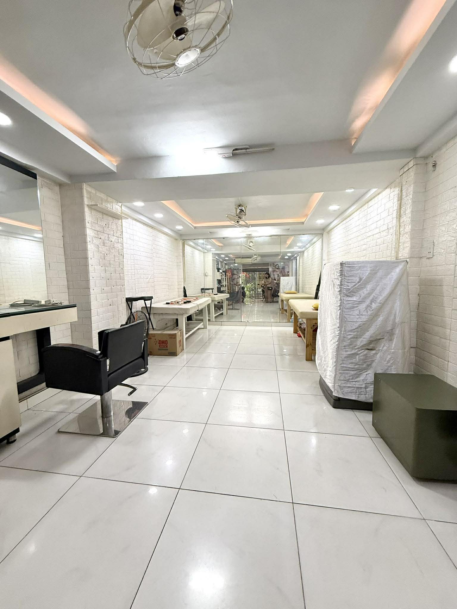 NHÀ HẺM XE TẢI THÔNG 7 PN - NGUYỄN XÍ - 81m2 NGANG KHỦNG 7.4m - 15.9 TỶ 3