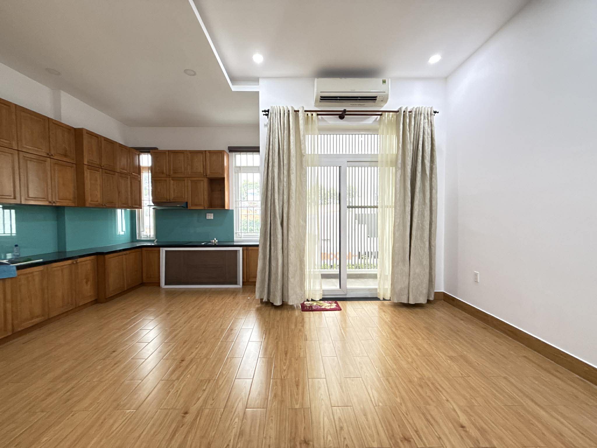 HIẾM - VILLA 2 MẶT TIỀN Q1 - HẺM XE TẢI - 4 TẦNG 10 PN - 132m2 NGANG 9.2m 4