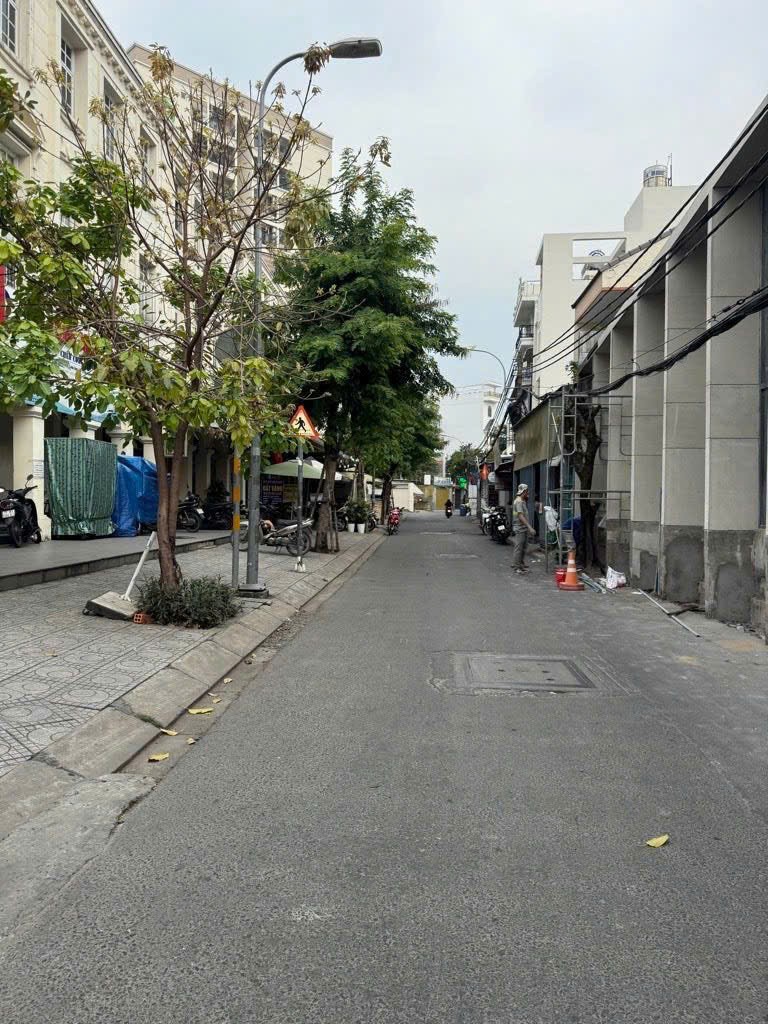 ĐẤT HẺM 14 ĐƯỜNG 359 ĐỖ XUÂN HỢP