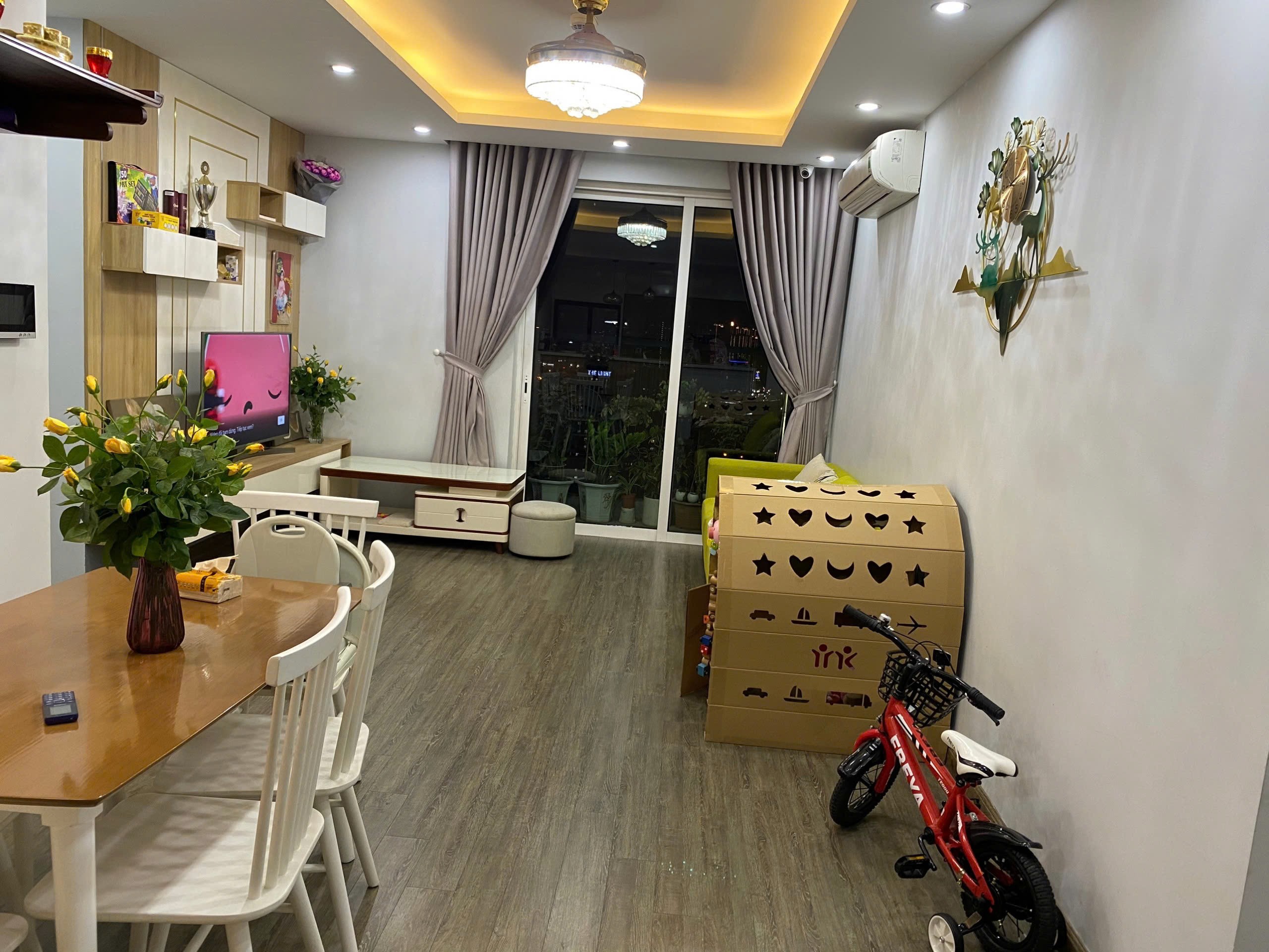 BÁN CĂN 3PN rộng 100m2 tại SEASONS AVENUE, full đồ giá 10 tỷ 6