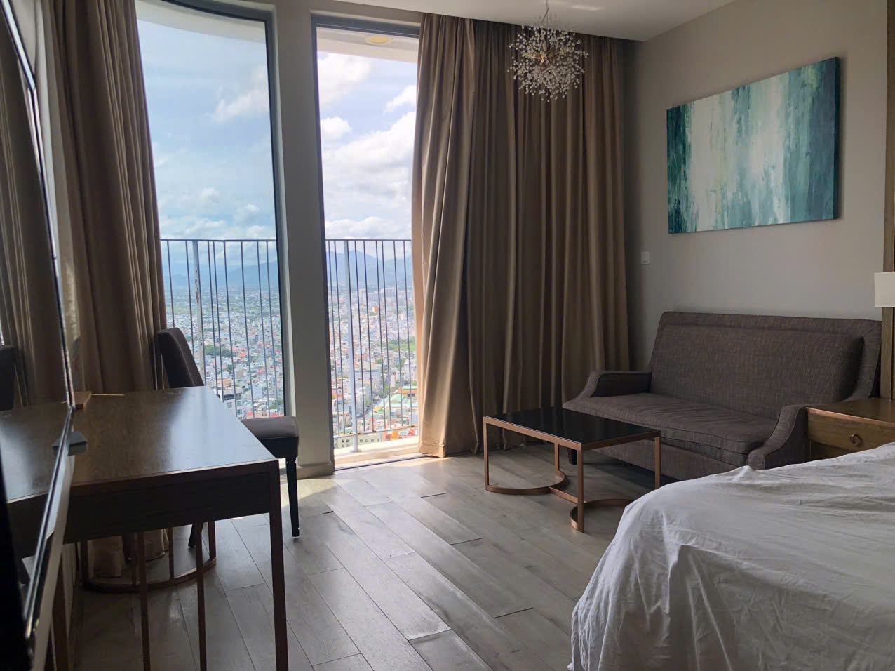 Bán căn hộ Panorama Nha Trang tầng 19 Tháp B – view phố, đang cho thuê 8tr 4