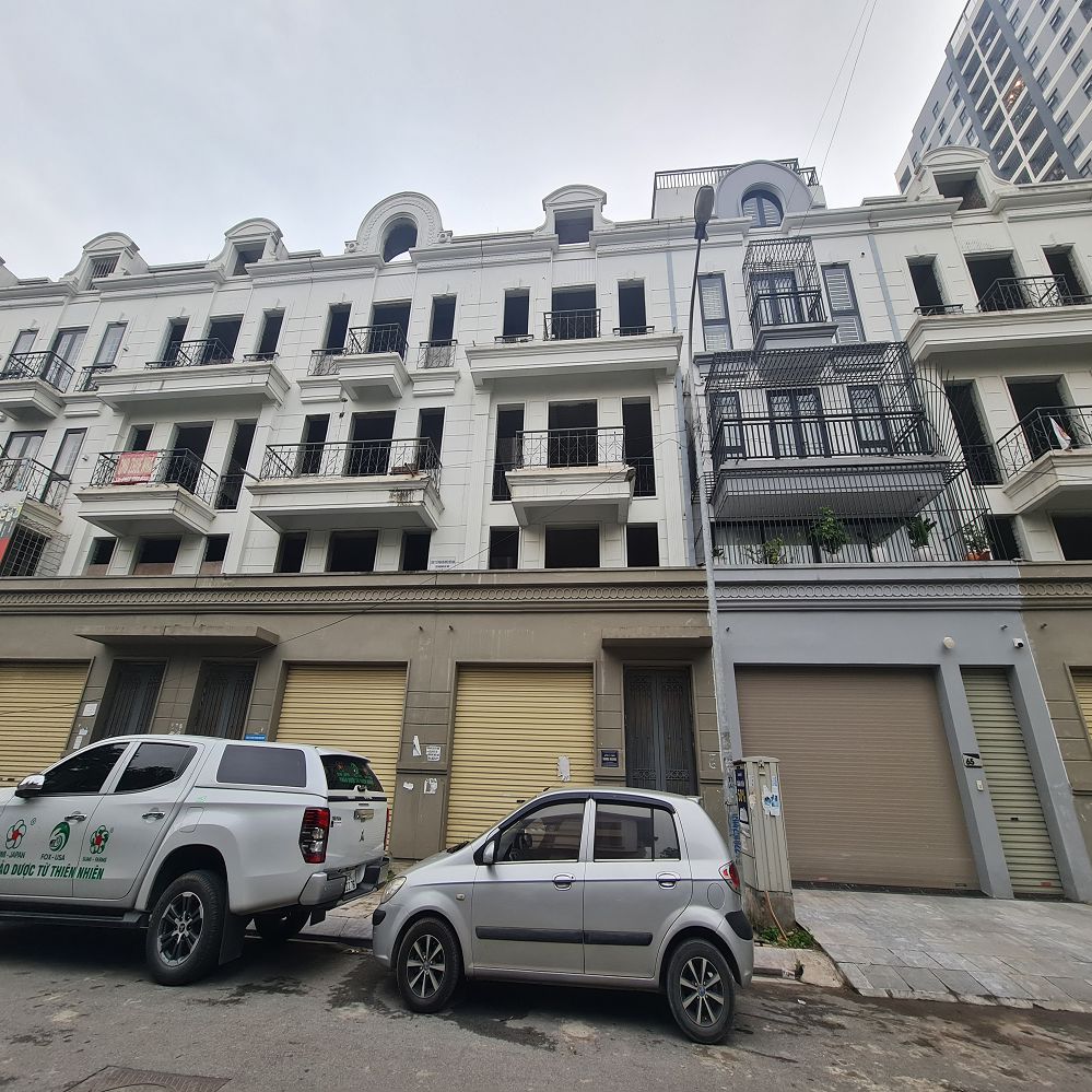 Shophouse Trâu Quỳ, đường 22m kinh doanh sầm uất 77m2 5 tầng nhỉnh 2 chục tỷ Lh 0989894845 Tôi có c