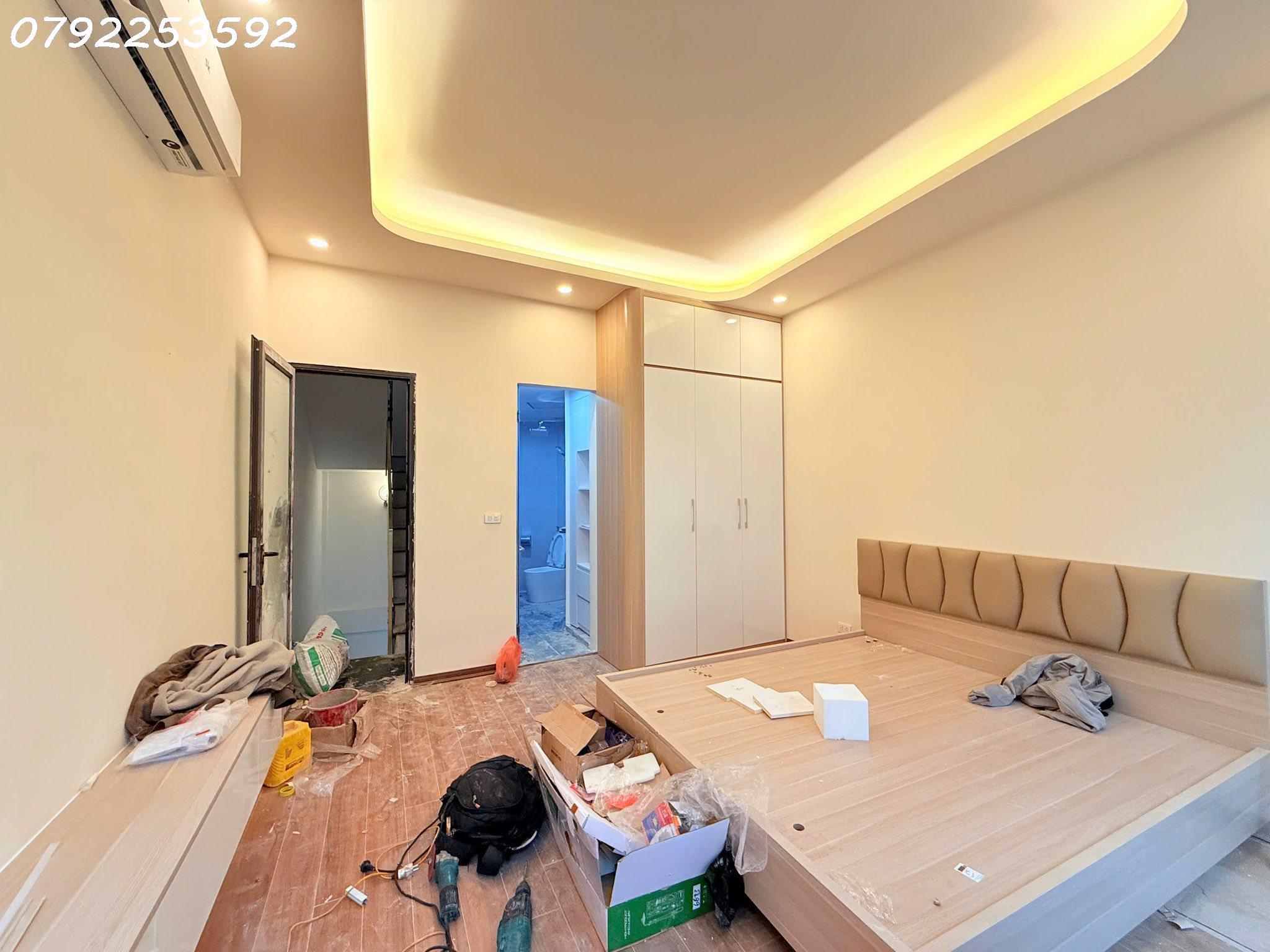 Bán Nhà! Văn Chương. Đống Đa. 27-30m x 4 tầng. Mặt Tiền 5m. Giá bán 7.5 tỷ. 3